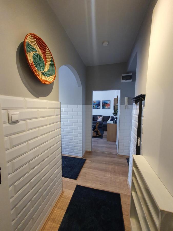 Guru 2 Apartment
